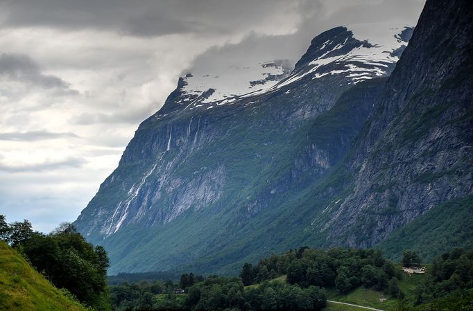 Průstup vodopádem Vinnufossen_2