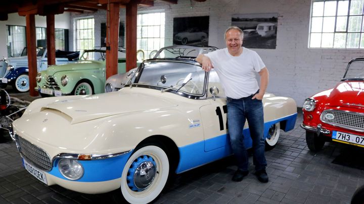 Tip na výlet: V Cabrio Gallery mají nejkrásnější československé Škody a formule MTX