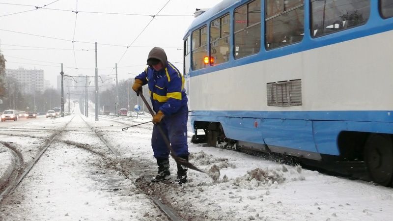 Ostrava pod sněhem - výhybkář 1