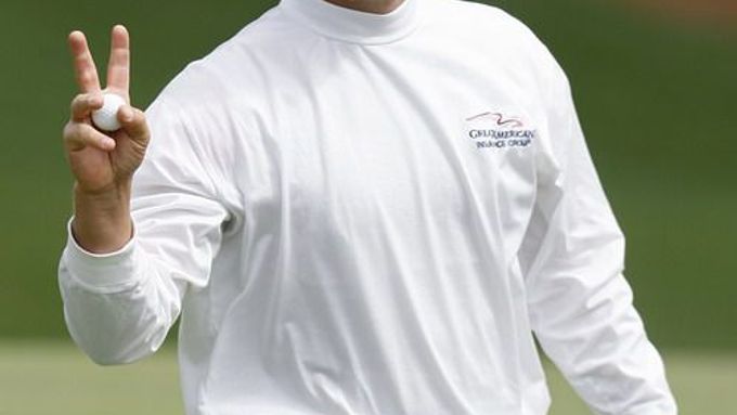 Spokojený Brett Wetterich na 10. jamce druhého kola turnake Masters v Augustě.