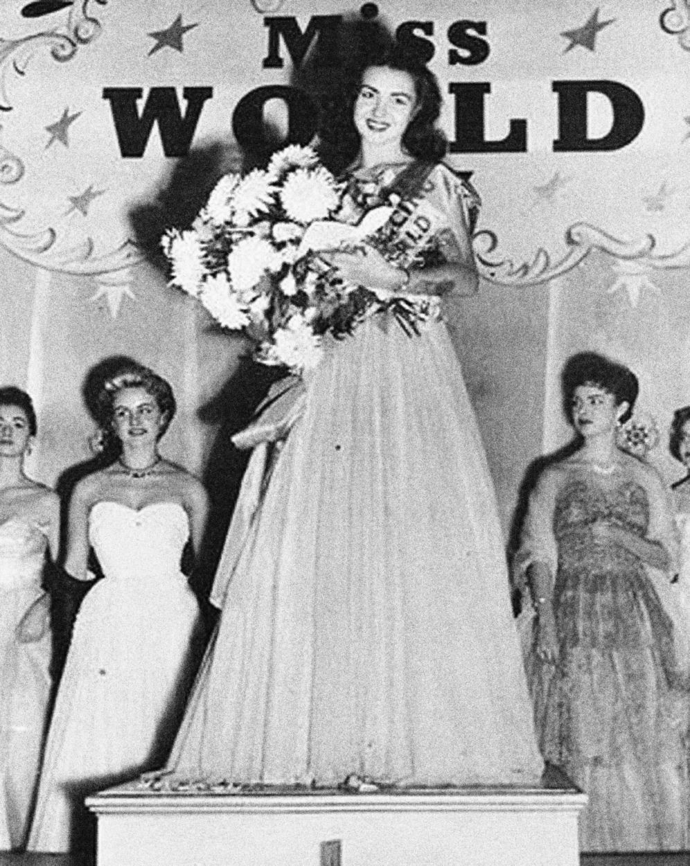 Jednorázové užití / Fotogalerie / Podívejte se na nejkrásnější ženy historie planety. Soutěž Miss World slaví 70 let