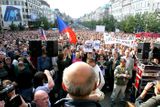 Demonstrace za odstoupení Paroubka