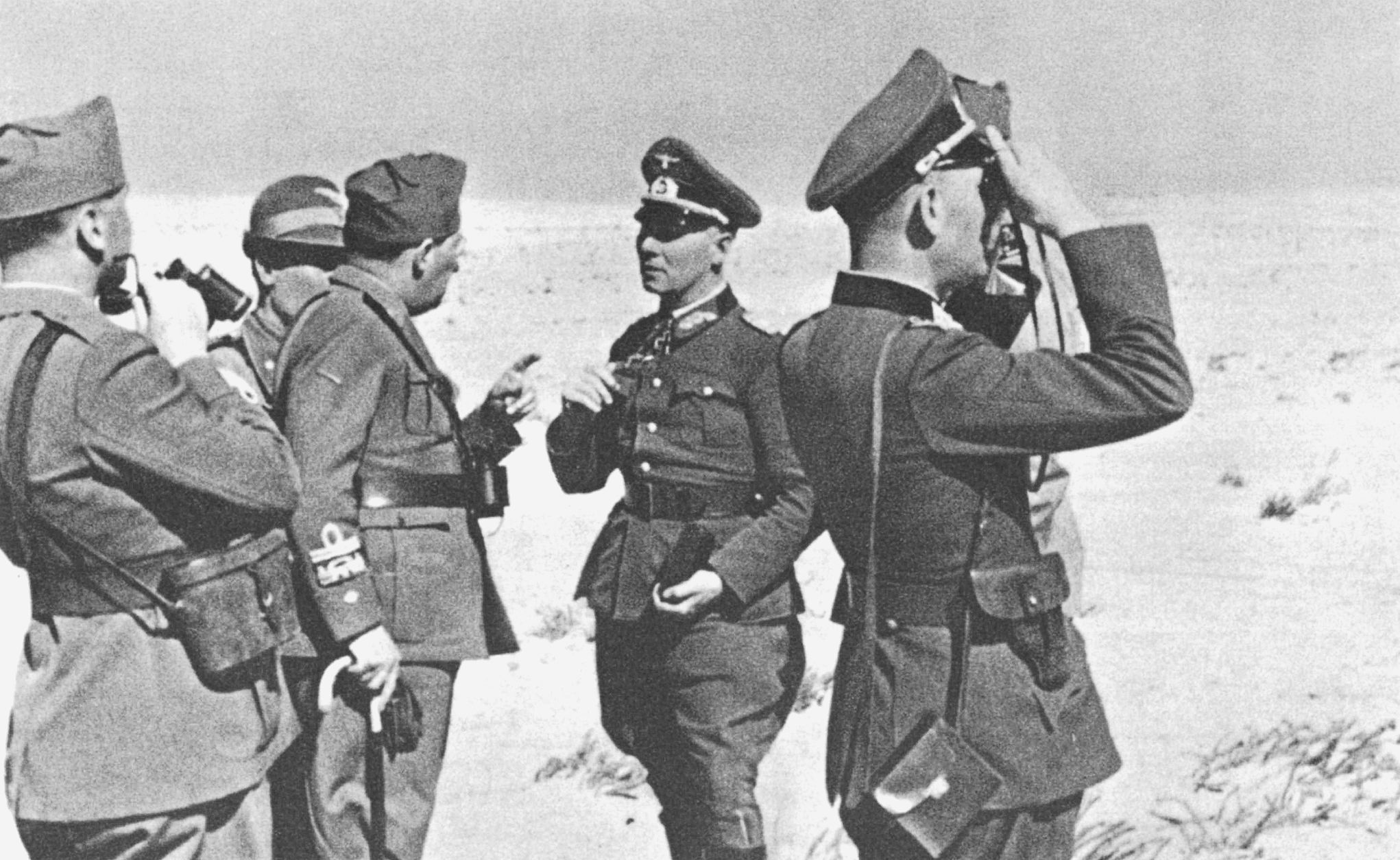 Jednorázové užití / Fotogalerie / České "pouštní krysy" pomohly ubránit Tobruk. Před 80 lety začala jejich cesta peklem