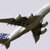 Letoun Airbus A380 vzlétá