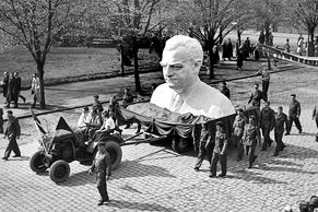 Fotoblog: Když 1. máj znamenal povinnou radost