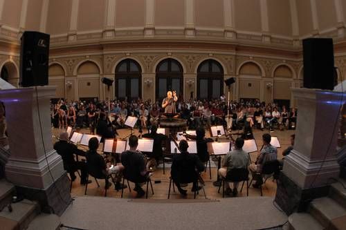 Agon orchestra hraje v galerii Rudolfinum