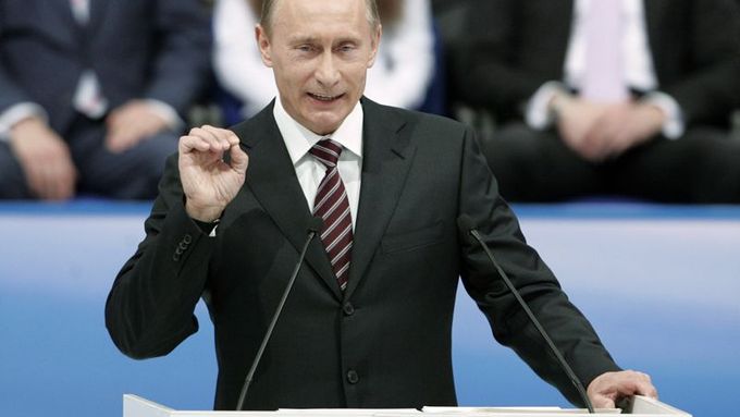 Vladimir Putin promlouvá na sjezdu strany Jednotné Rusko