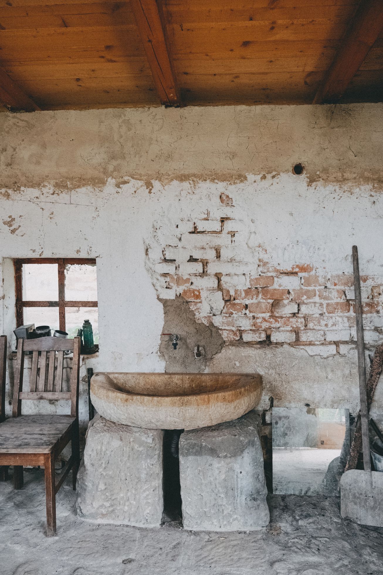 na okraji domov můj, kniha, rodina, bydlení, dům, podnikatel