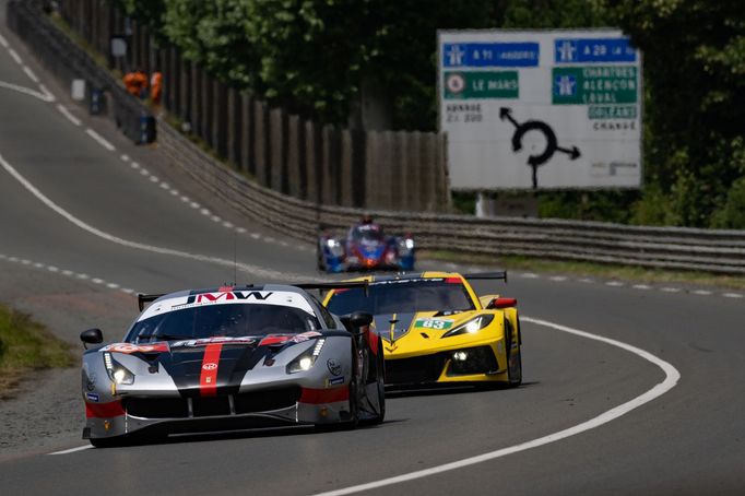 Le Mans 2022: Ferrari a Corvette