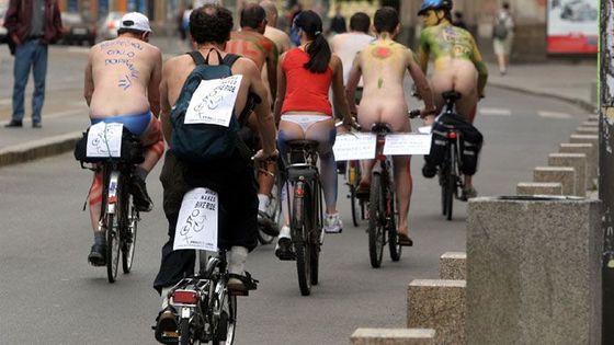 Nahotou na bicyklu proti závislosti na ropě