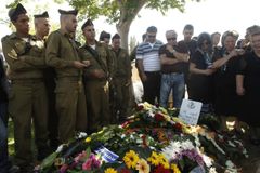 Palestinec zabil na hranici Izraelce, odvetu nepřežil