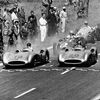 F1, VC Francie 1954 (Remeš): Juan Manuel Fangio (18), Karl Kling (20) a Hans Herrmann  (22) - Mercedes-Benz W 196 R streamliner