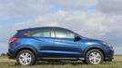 Honda HR-V využívá tvary kupé, což zvýrazňuje nepřiznanými klikami zadních dveří.