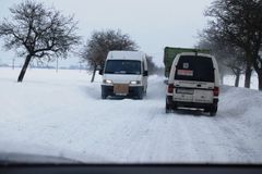 Zimní test silnic: Nejhůř je udržují v Rathově kraji