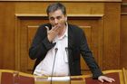 Maraton skončil. Řecký parlament schválil dohodu s věřiteli