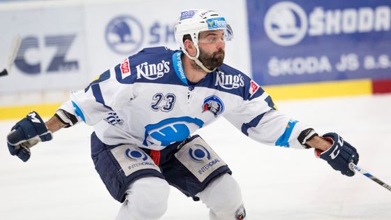 Prohlédněte si fotografie ze zápasu závěrečného 52. kola základní části Tipsport extraligy, v němž si hráči Plzně výhrou 3:1 na Chomutovem zajistili čtvrté místo.