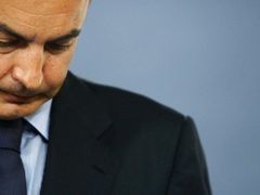 Španělský premiér José Luis Zapatero kvůli nehodě přerušil dovolenou