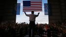 Republican presidential nominee Mitt Romney waves to the crowd at a campaign rally in Colorado Springs, Colorado November 3, 2012. REUTERS/Brian Snyder (UNITED STATES - Tags: POLITICS ELECTIONS USA PRESIDENTIAL ELECTION) Published: Lis. 3, 2012, 10:41 odp.