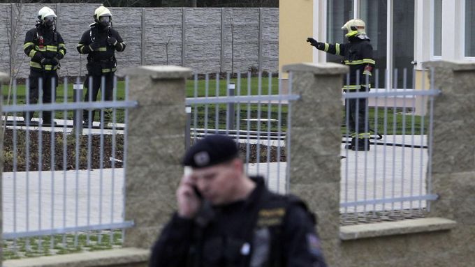Vyšetřování výbuchu trezoru na palestinské ambasádě v Praze.