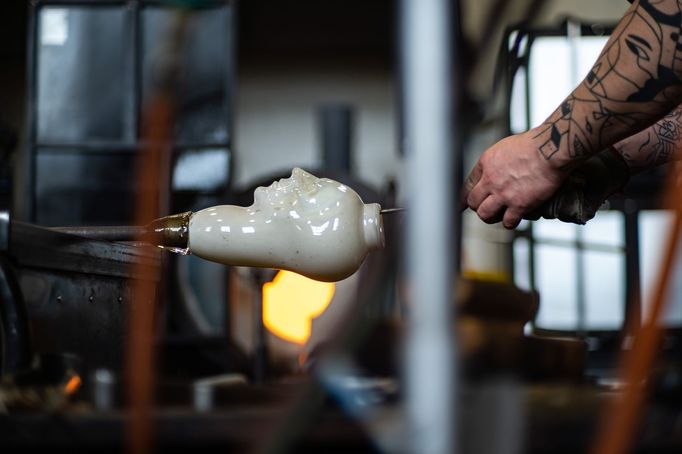 Martin Janecký při práci v Janecký Studiu na pražské Kampě.