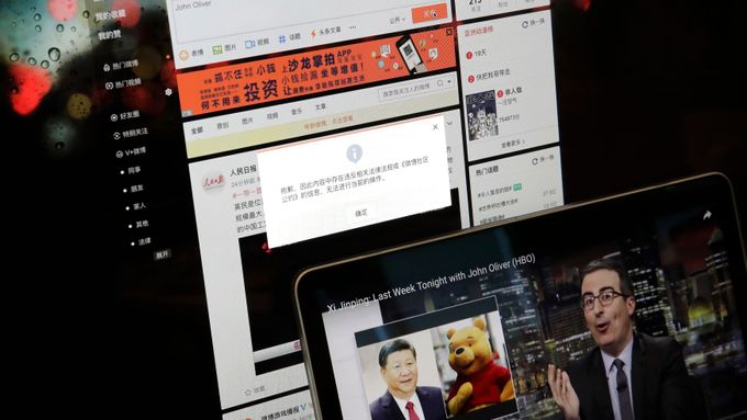Cenzura Johnyho Olivera v Číně.