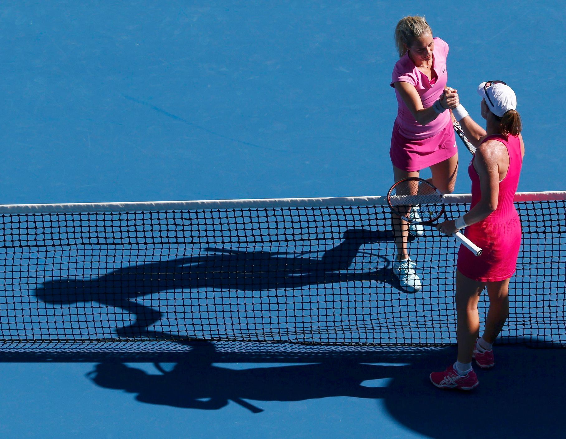 Klára Zakopalová a Samantha Stosurová na Australian Open 2014