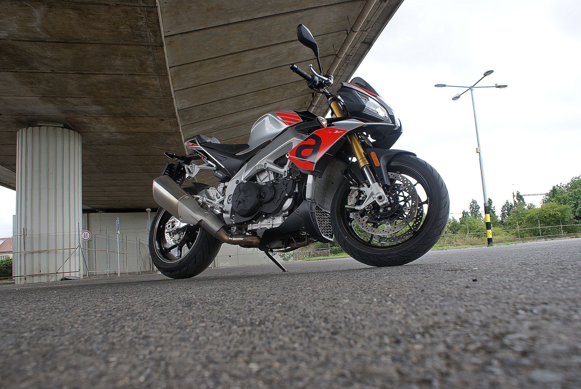 Aprilia Tuono V4 1100 RR