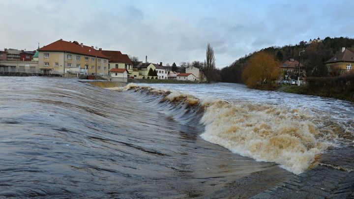 Na Šumavě je povodňová pohotovost, řeky se mohou vylévat z břehů