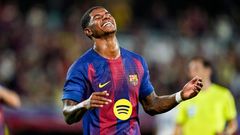 Útočník Barcelony Marcus Rashford v přátelském utkání s Comem