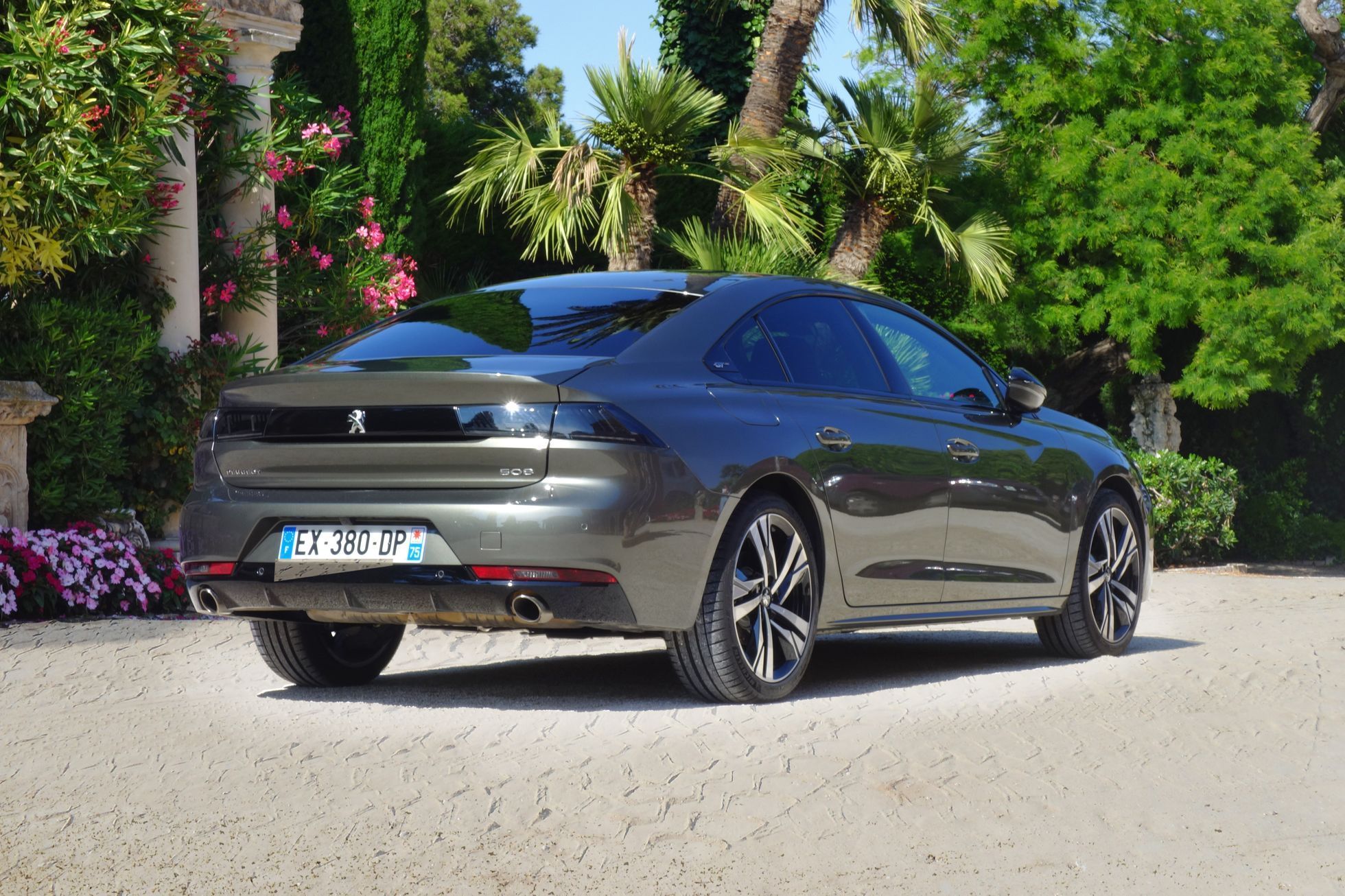 Peugeot 508 GT 225 k - zelený v Monaku
