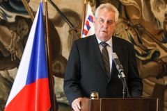 Zeman se příští týden sejde s rakouským prezidentem