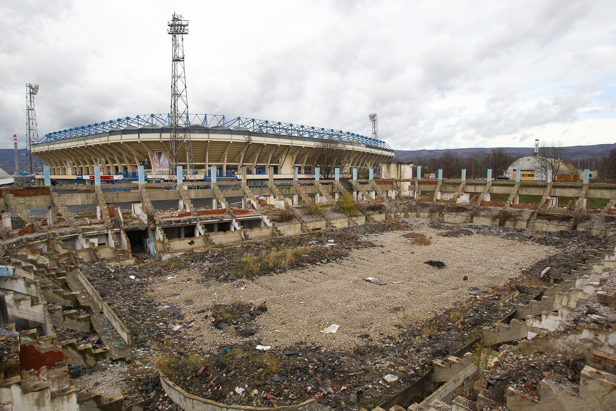 Demolice zimního stadionu v Teplicích 19.11.2015