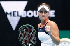 Nadšená Vondroušová jde dál. Serena řešila problémy, Djokovič ještě mnohem větší