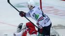 Finále KHL: Lev-Magnitogorsk: Petri Vehanen - Jan Kovář (43)