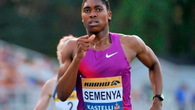 Caster Semenyaová si prošla roky nedůvěry, nyní na olympiádě ponese vlajku své země