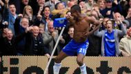 V závěru se dočkal i Salomon Kalou, který si oslavu osmého gólu Chelsea náležitě vychutnal. Chelsea dosáhla vůbec nejvyššího vítězství v Premier League v historii.