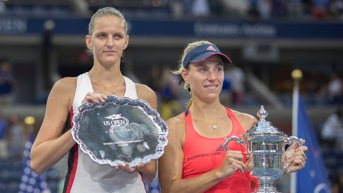 Angelique Kerberová ve finále US Open 2016 s Karolínou Plíškovou.