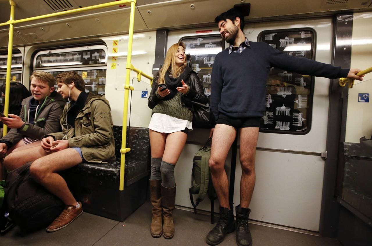 No Pants Subway Ride neboli jízda metrem bez kalhot