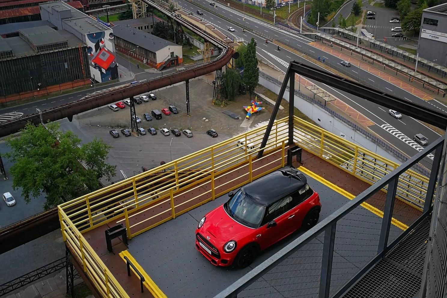 Mini na Colours of Ostrava 2018, jeřáb