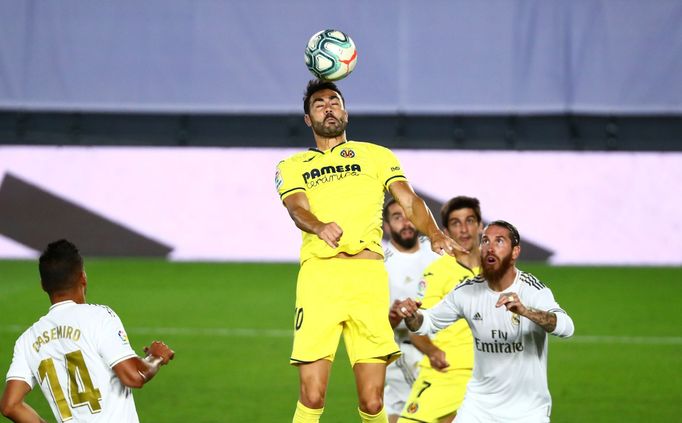 Real Madrid porazil Villareal 2:1 a stal se 34. mistrem španělské ligy.