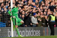 Čech se vrátil do branky Arsenalu a pomohl k výhře nad Middlesbrough