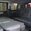 Peugeot Traveller - kožená zadní sedadla