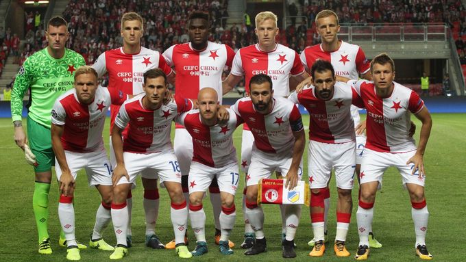 Fotbalisté Slavie Praha vyrazili do Kazachstánu válčit o body do tabulky Evropské ligy.
