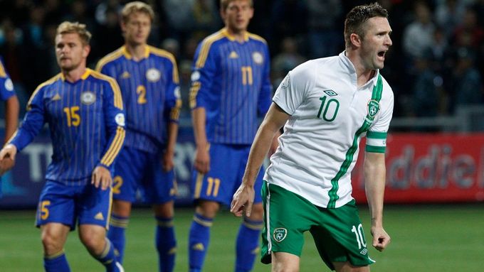 Kapitán Irů Robbie Keane právě proměnil penaltu v závěru utkání v Kazachstánu.
