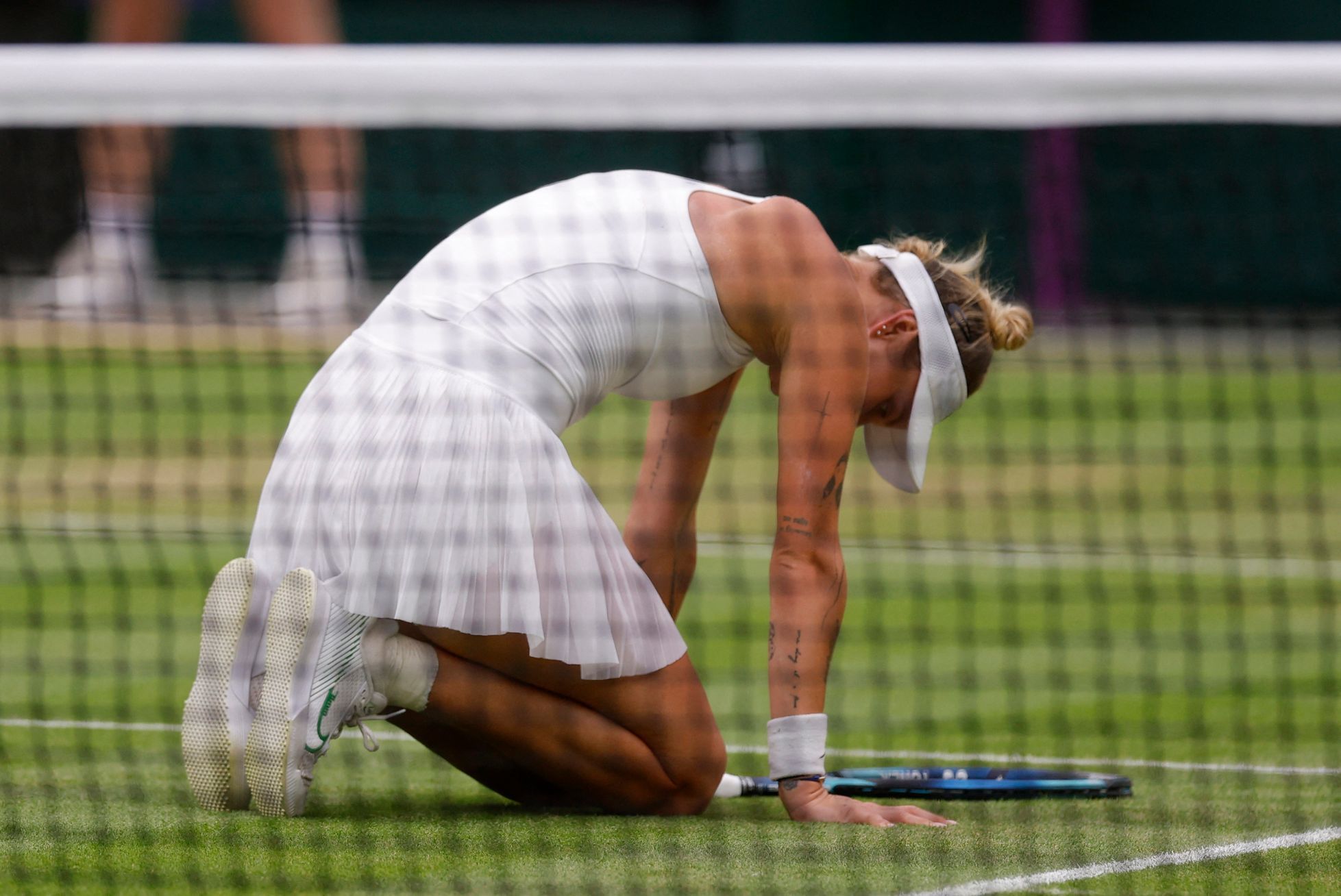 Markéta Vondroušová po vítězství ve fináale Wimbledonu 2023