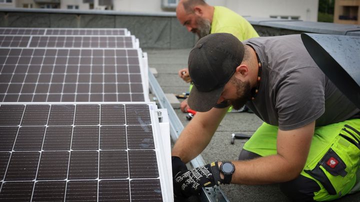 Hrozba pro Česko. Experti varují před čínskými technologiemi v solárech; Zdroj foto: Technologie hlavního města Prahy