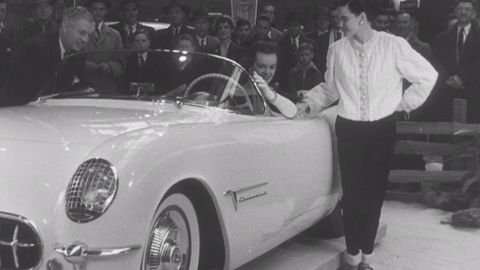 Chevrolet Corvette slaví výročí. Sledujte záběry z roku 1953, kdy byl uveden na trh