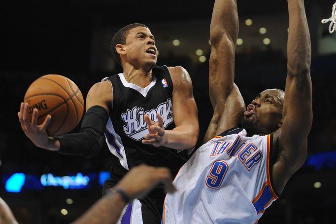 Sacramento - Oklahoma City (Ray McCallum vs Serge Ibaka)