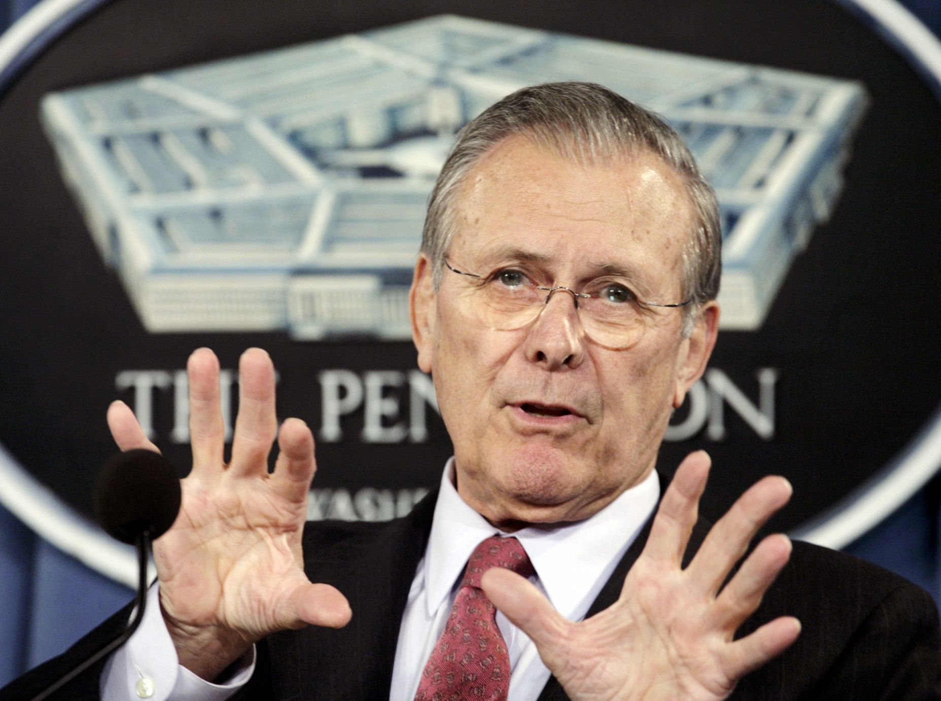 Ministr obrany USA Rumsfeld