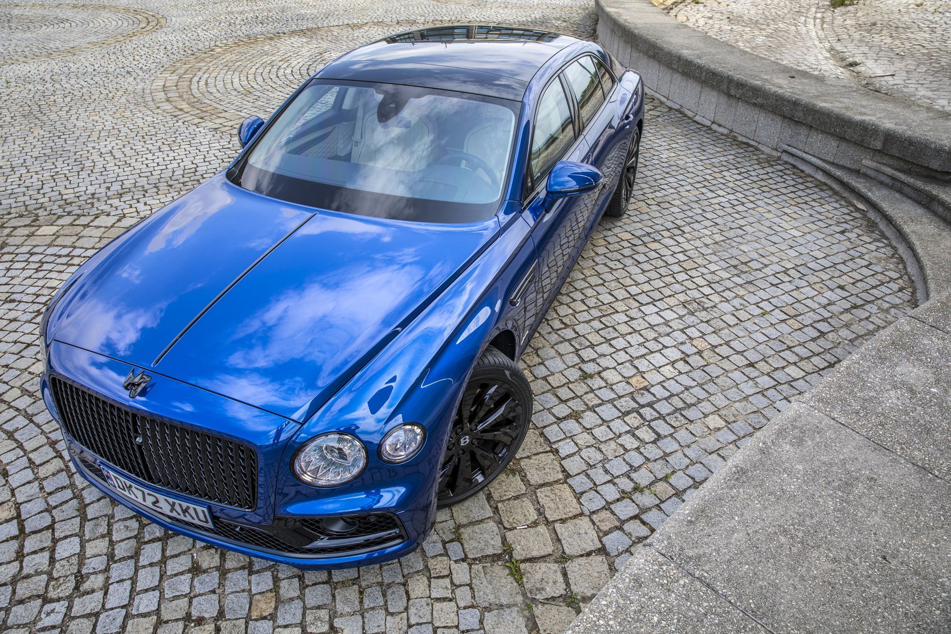 Bentley Flying Spur 2023